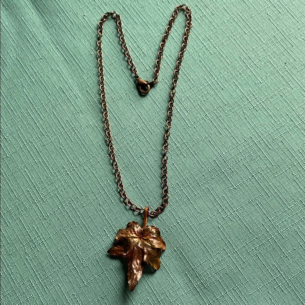 Elegant Copper Leaf Pendant Necklace
